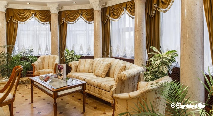 محوطه نشیمن سوئیت اگزکیوتیو