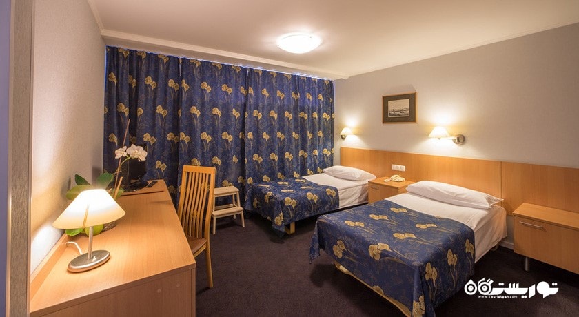 تخت های توئین اتاق معلولین