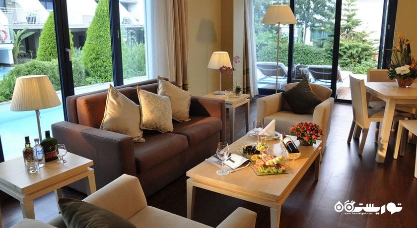 محوطه نشیمن سوئیت لیک