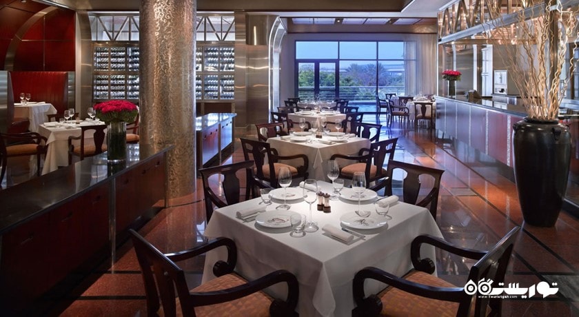 نمای استیک هاوس منهتن گریل