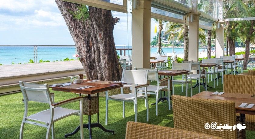 محوطه فضای باز رستوران سیکرت