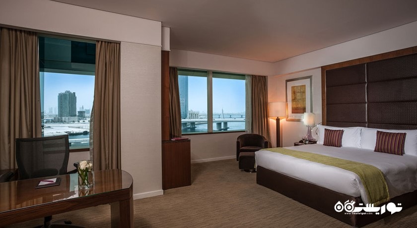 اتاق اگزکیوتیو هتل کرون پلازا دبی فستیوال سیتی