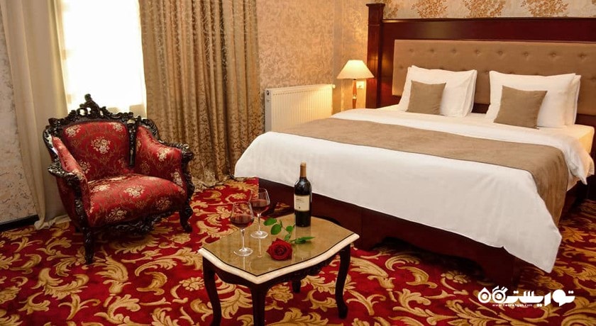 نمای تخت بزرگ اتاق سوپریور