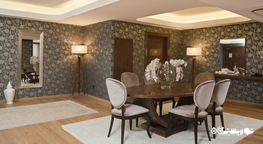 میز غذاخوری سوئیت پرزیدنشال