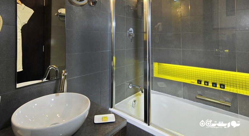 حمام و سرویس بهداشتی اتاق ها
