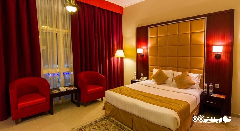 نمای تخت بزرگ اتاق اگزکیوتیو