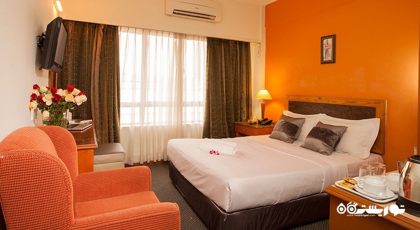 نمای تخت بزرگ اتاق دلوکس