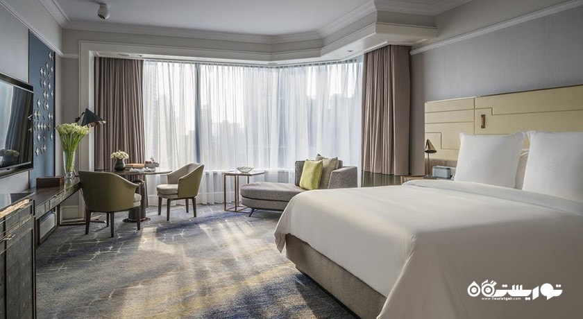 نمای تخت بزرگ اتاق پرمیر