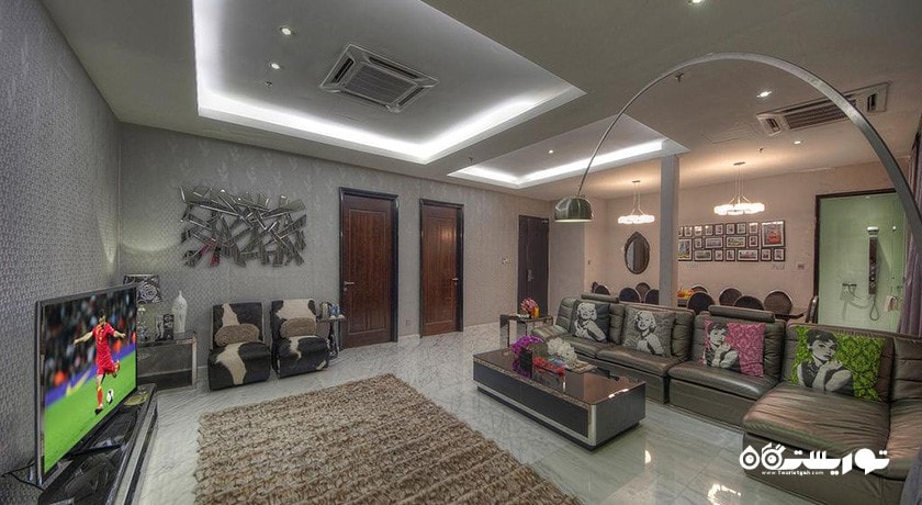 محوطه نشیمن سوئیت سه خوابه