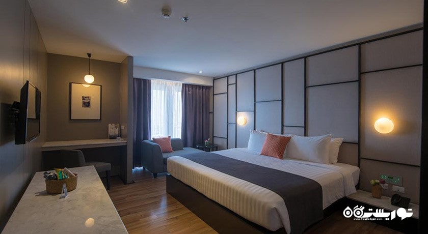 نمای تخت بزرگ اتاق گرند دلوکس