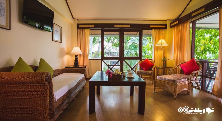 محوطه نشیمن سوئیت جونیور