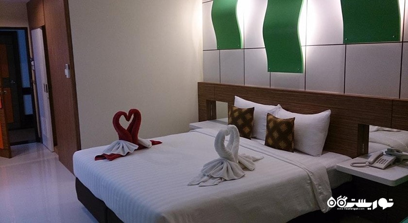 نمای تخت بزرگ اتاق سوپریور