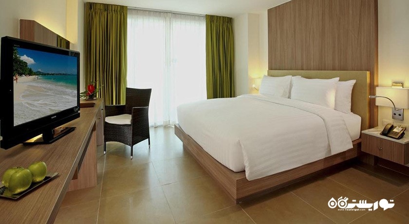 نمای تخت بزرگ اتاق دلوکس