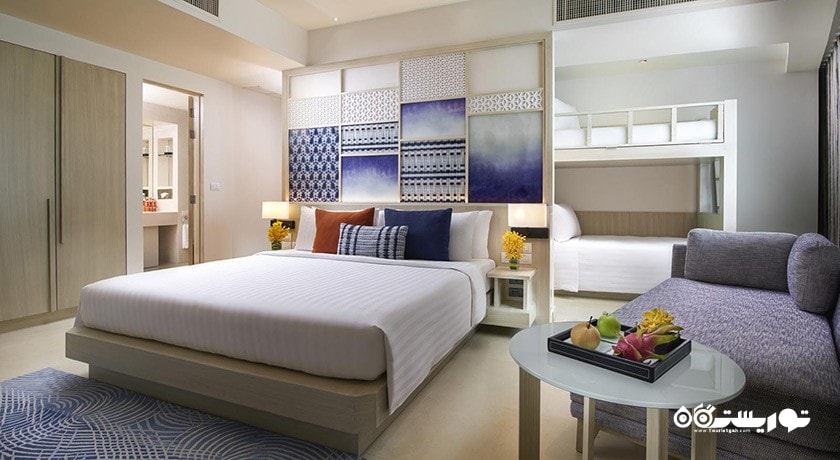 تخت بزرگ اتاق دلوکس فمیلی