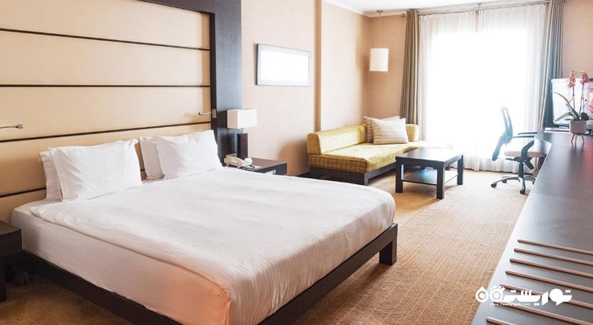 نمای تخت بزرگ اتاق سوپریور