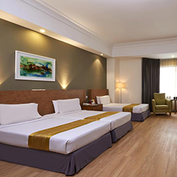 استودیو فمیلی