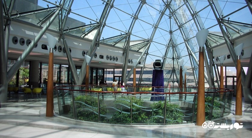 مرکز خرید برجمان شهر امارات متحده عربی کشور دبی