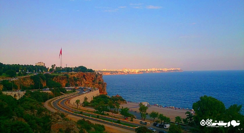 سرگرمی ساحل کونیالتی شهر ترکیه کشور آنتالیا