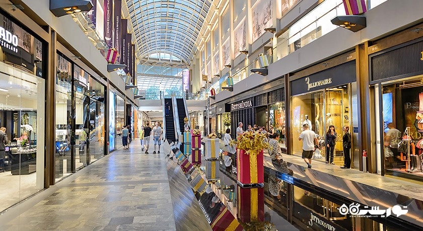 مرکز خرید شاپس در مارینا بی سندز شهر سنگاپور کشور سنگاپور