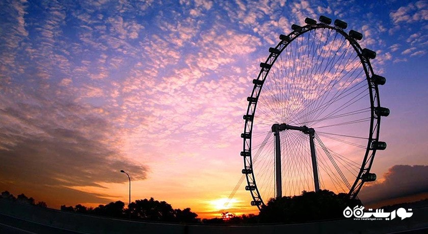 سرگرمی پرنده سنگاپور (چرخ و فلک سنگاپور) شهر سنگاپور کشور سنگاپور