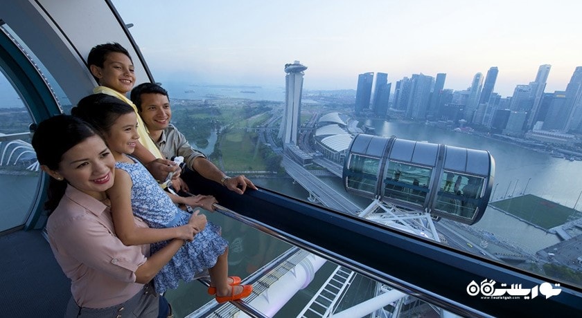 سرگرمی پرنده سنگاپور (چرخ و فلک سنگاپور) شهر سنگاپور کشور سنگاپور