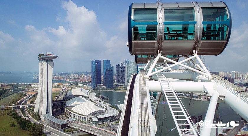 سرگرمی پرنده سنگاپور (چرخ و فلک سنگاپور) شهر سنگاپور کشور سنگاپور