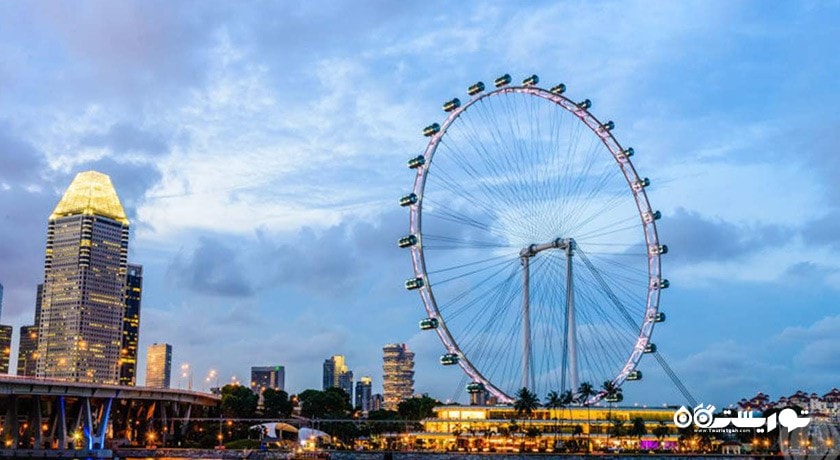 سرگرمی پرنده سنگاپور (چرخ و فلک سنگاپور) شهر سنگاپور کشور سنگاپور