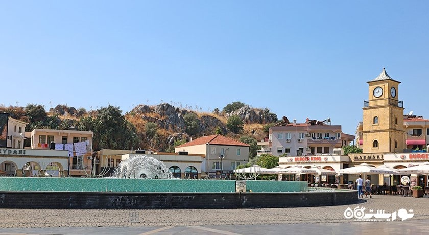 میدان جوانان نوزدهم ماه مه و فواره های رقص آب -  شهر مارماریس