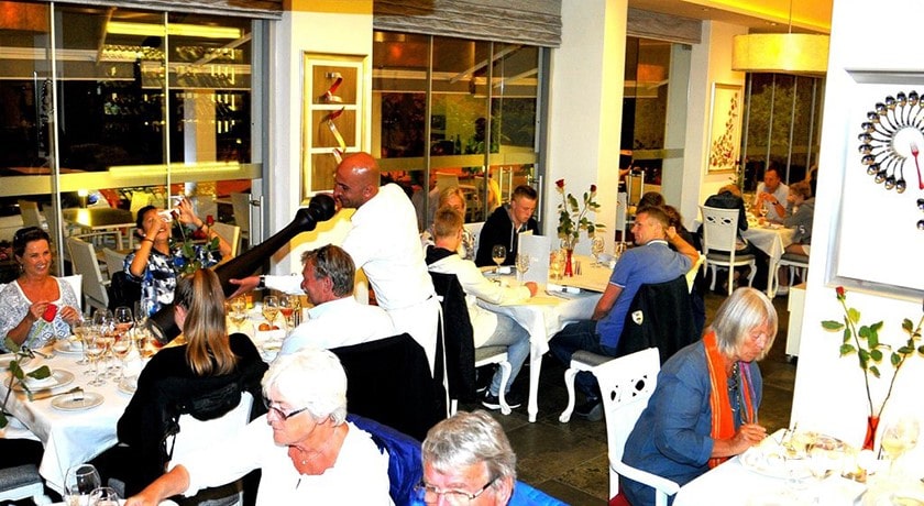 رستوران رستوران دینر شهر آلانیا 