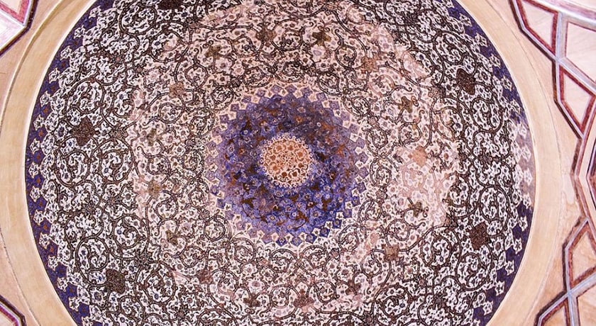  آرامگاه ساروتقی اصفهان شهرستان اصفهان استان اصفهان