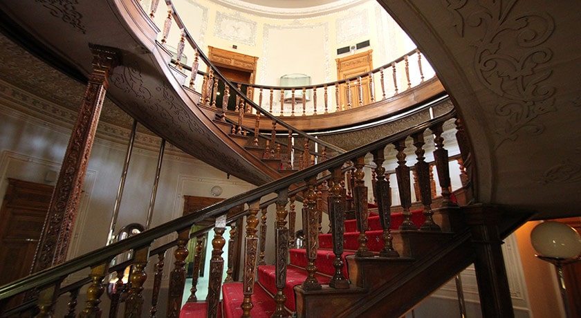  موزه آبگینه و سفالینه ایران شهرستان تهران استان تهران