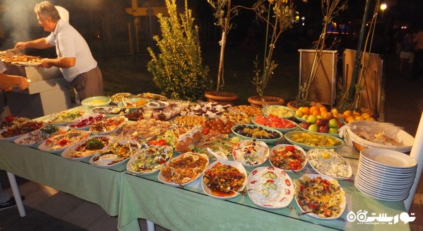 رستوران رستوران چز موریس شهر کوش آداسی 