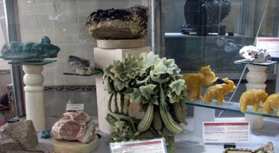  موزه سنگ و گوهر دریای نور شهرستان فارس استان شیراز