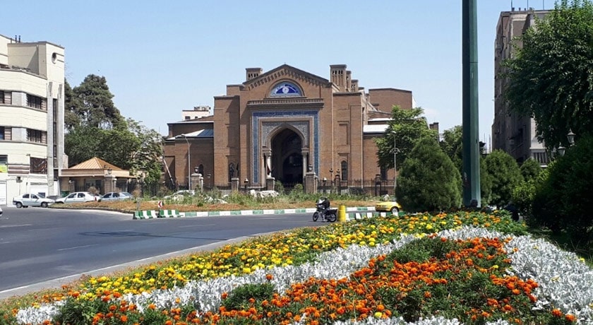  میدان امام خمینی (میدان توپخانه یا میدان سپه) شهرستان تهران استان تهران