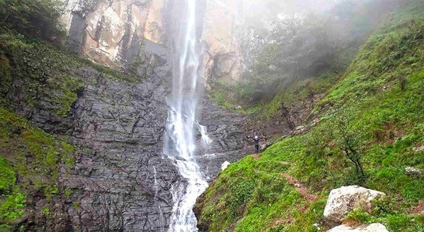 آبشار لاتون -  شهر آستارا