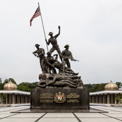 بنای یادبود ملی کوالالامپور