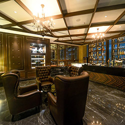 لومینو لانج