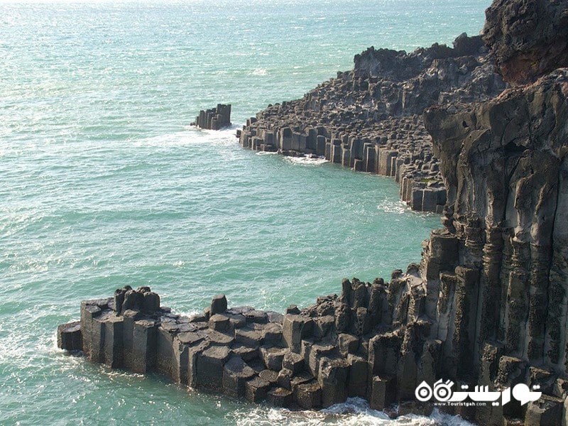 نسخه کره ای از گذرگاه غول پیکر معروف در ایرلند شمالی