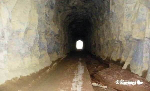 3- تونلهای گلد کمپ رُد (Gold Camp Road Tunnels)     