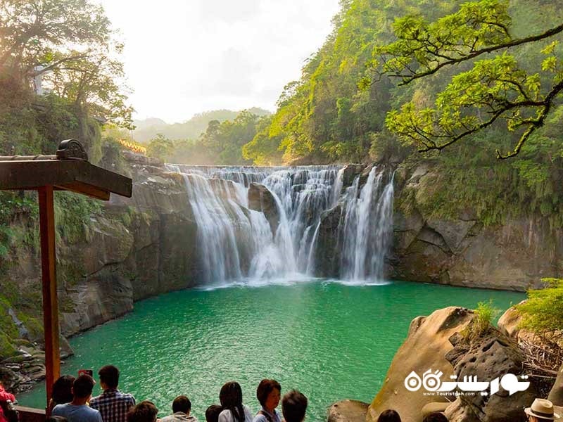 4. آبشار شیفن (Shifen Waterfall)