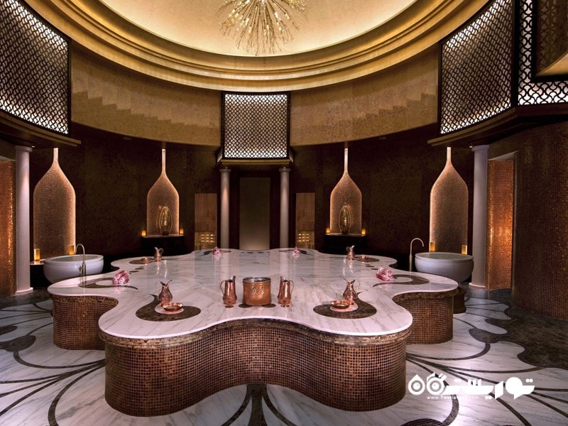 18. بازدیدی از حمام (hamam) داشته باشید 
