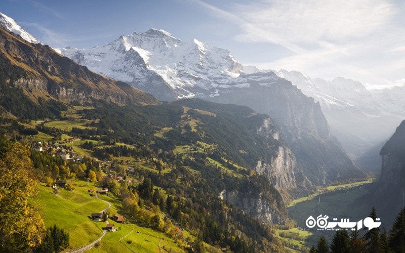 10. بر فراز ونگن (Wengen) پاراگلاید سواری کنید، سوئیس