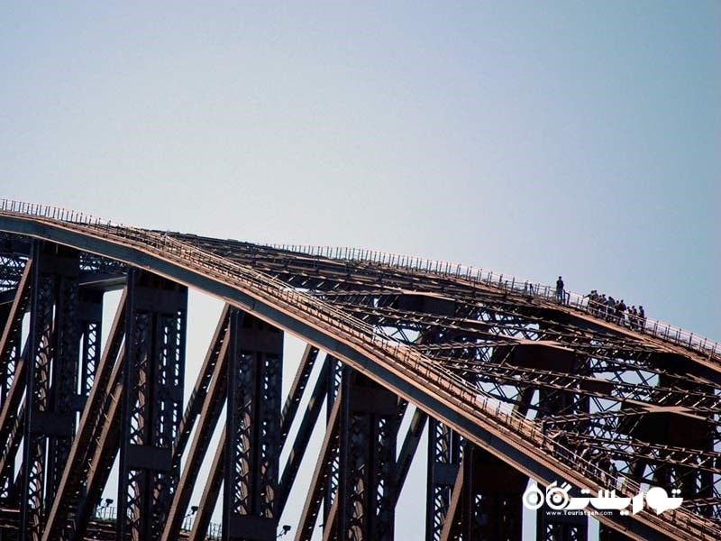 از پله ها، نردبان ها و سکوی پل بندر سیدنی بالا بروید