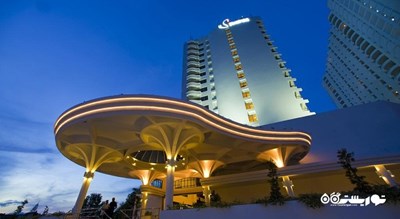 نمای شب ساختمان هتل فلامینگو بای د بیچ