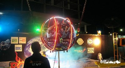 سرگرمی راکت بال در اسکای 2 پاتایا شهر تایلند کشور پاتایا