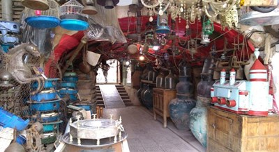 رستوران قهوه خانه و دیزی سرای چاه حاج میرزا (آزادگان) شهر اصفهان 