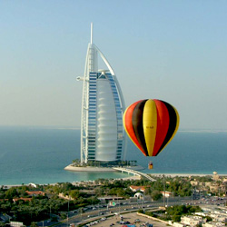 پرواز با بالن هوای گرم در دبی