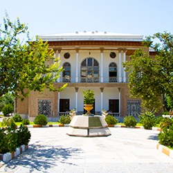خانه تیمورتاش (موزه جنگ)