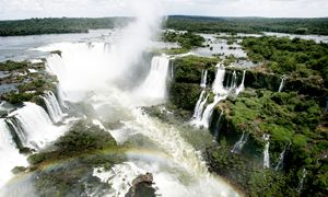 آبشار ایگواسو دیدنی ترین جاذبه طبیعی در آمریکای جنوبی