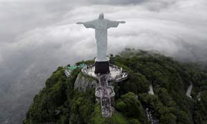 ارائه 19 عکس نفس گیر از ریو از منظره بالا